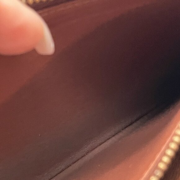 Louis Vuitton Zippy Monogram Wallet in Great Preloved Condition (JB1148) - Picture 6 of 6